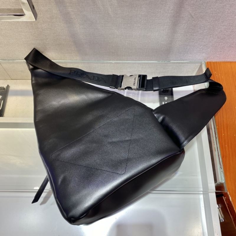 Pra*a triangle pouch